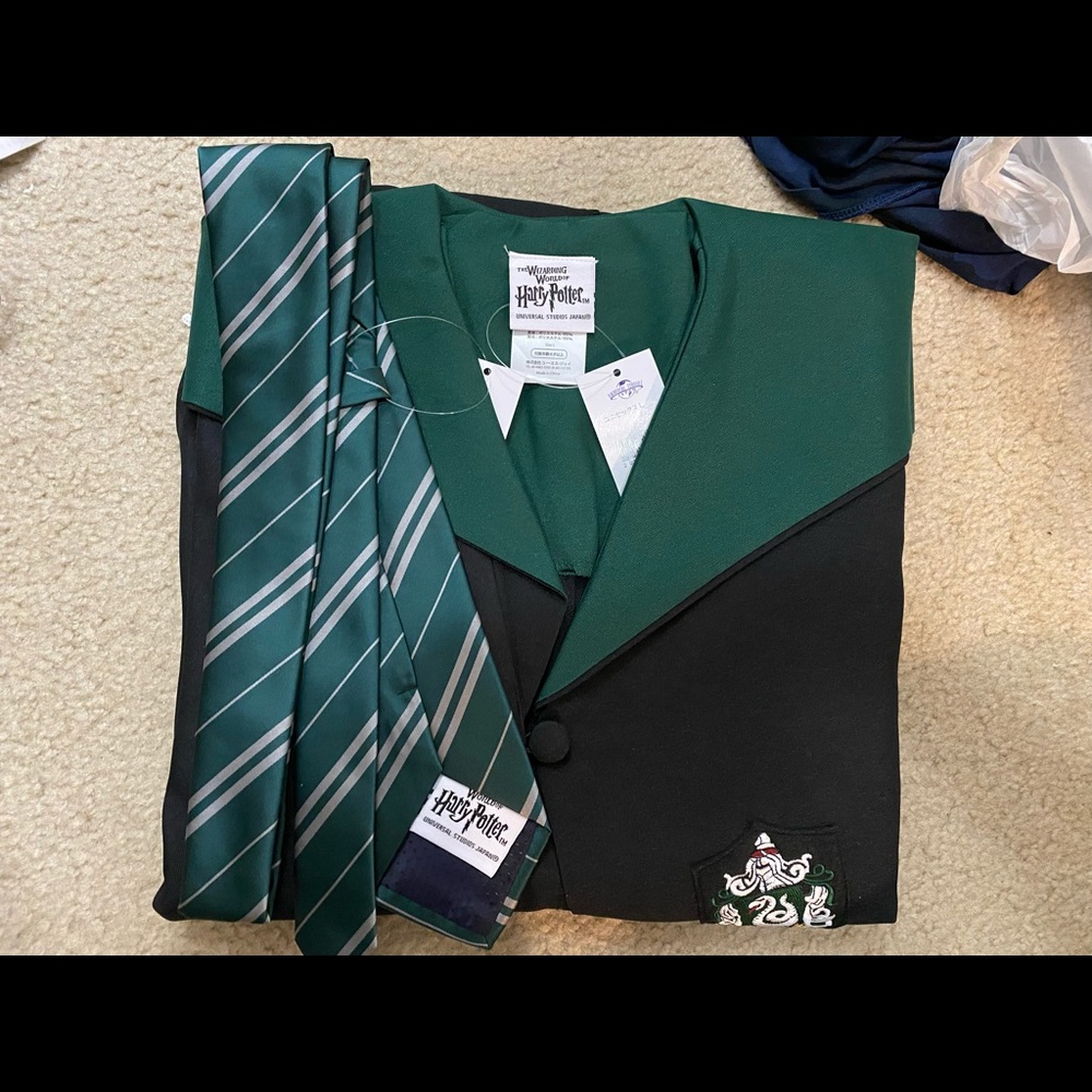 Universal Studio Harry Potter Hogwarts Robe